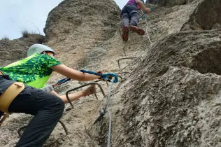 Sortida del grup CIM (Claver i Muntanya) d'alumnes de Batxillerat i 4t ESO-TQE de Jesuïtes Lleida Col·legi Claver, a la Via Ferrata Saltant de l'Aigua. 