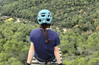 Sortida del grup CIM (Claver i Muntanya) d'alumnes de Batxillerat i 4t ESO-TQE de Jesuïtes Lleida Col·legi Claver, a la Via Ferrata Saltant de l'Aigua. 