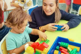 Interacció CFGS Educació Infantil amb infants MOPI