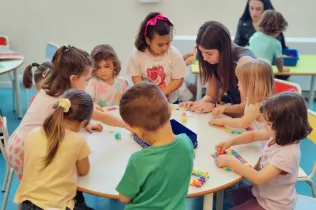 Interacció CFGS Educació Infantil amb infants MOPI