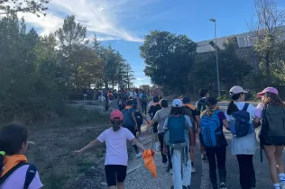 Alumnes de 1r ESO-NEI de Jesuïtes Lleida Col·legi Claver durant el peregrinatge al castell santuari de Xavier (Navarra)