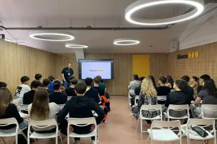 A l'FP de Jesuïtes Bellvitge l'alumnat coneix la seva futura professió des del principi. 