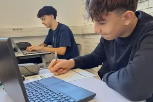 Aturada de Batxillerat a Jesuïtes Bellvitge un temps per mirar-nos