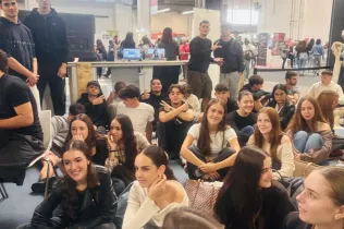 Alumnat d'FP de Jesuïtes Bellvitge al Saló de l'ocupació 2025