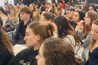 Alumnat d'FP de Jesuïtes Bellvitge al Saló de l'ocupació 2025