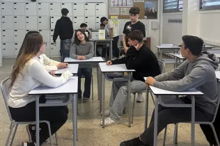 A Jesuïtes Bellvitge l'alumnat d'FP simula processos de selecció entre cursos