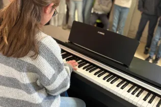 Sta Cecilia PIN NEI Sant Ignasi