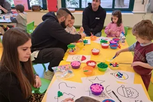 Racons de nadal amb famílies a MOPI 3