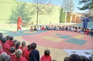 taller-yayoi-kusama infantil sant ignasi
