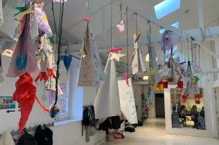 5nei-fem volar la imaginacio-sant ignasi-jesuites sarria