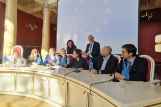 jeep-JesuitEuropeanEducationalProject-santignasisarria