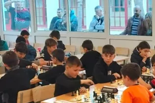 Jornada al Col·legi Claver de la lliga escolar d'escacs ADEJO