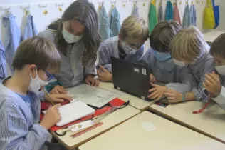 jesarria pin4 caixes de recercajpg 2