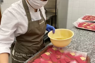 jesarria hostaleria batxillerat entreculturas solidaritat 3r