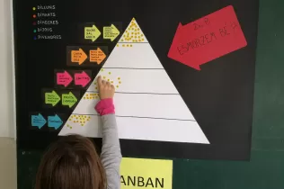 4120d12a d166 4d35 9158 7beb4bc2b95b