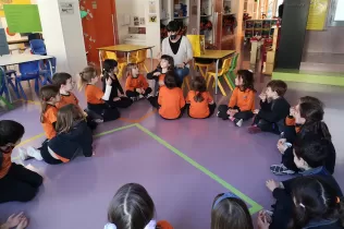 210503 in5 projector de cine 1