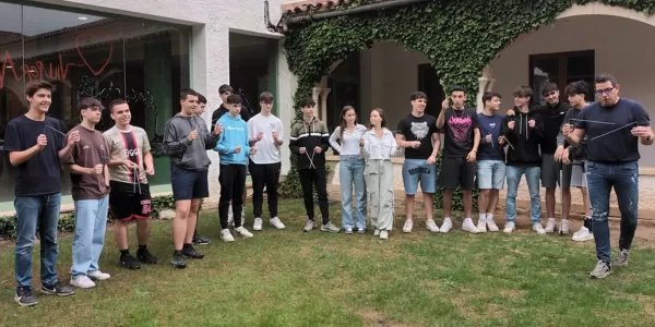 Alumnes de 1r de Batxillerat de Jesuïtes Lleida en el taller Aruitectura a les Aules del COAC