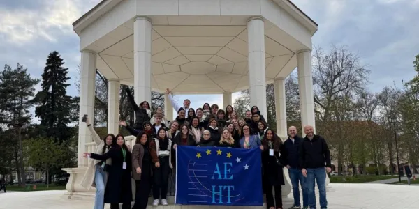 fp allotjaments - Youth Parliament 2025