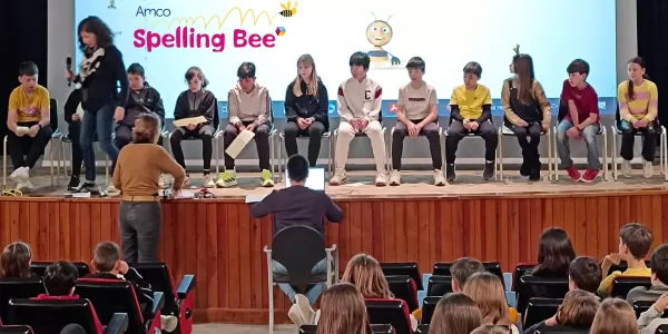 Final escolar del concurs d'AMPO Spelling Bee a Jesuïtes Lleida