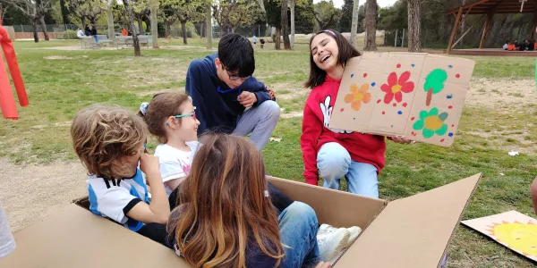 Alumnes de 1r de primària i de 1r ESO de Jesuïtes Lleida Col·legi Claver participan en el parc temàtic CREACIU, activitat organitzada en el marc del rpojecte de religio KUMI.