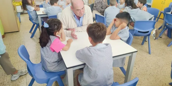 Projecte a Primària amb els avis i àvies
