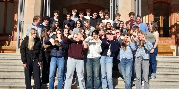 zone college internacional eso santignasi