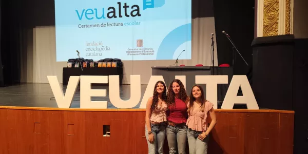 Alumnes de 4t ESO-TQE de Jesuïtes Lleida Col·legi Claver a la final del certamen de lectura Veu Alta